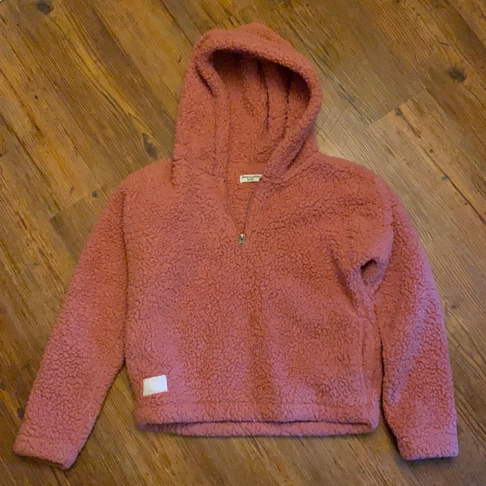 Girls size 13/14 Abercrombie hooded fleece pullover w/pockets